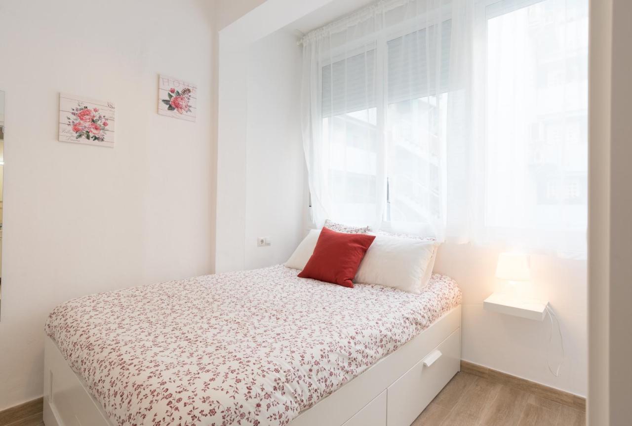 Malagasuite Front Beach Фуeнхирола Екстериор снимка