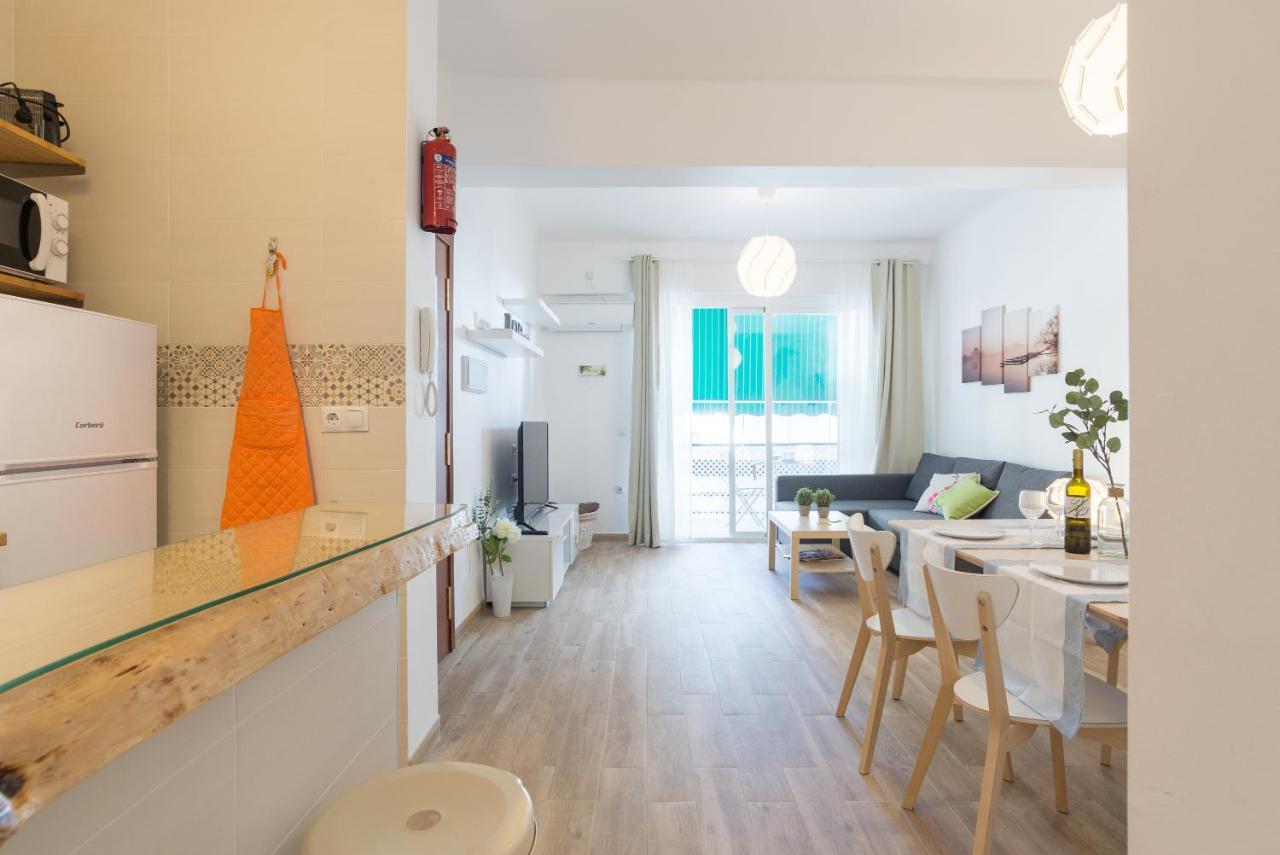 Malagasuite Front Beach Фуeнхирола Екстериор снимка