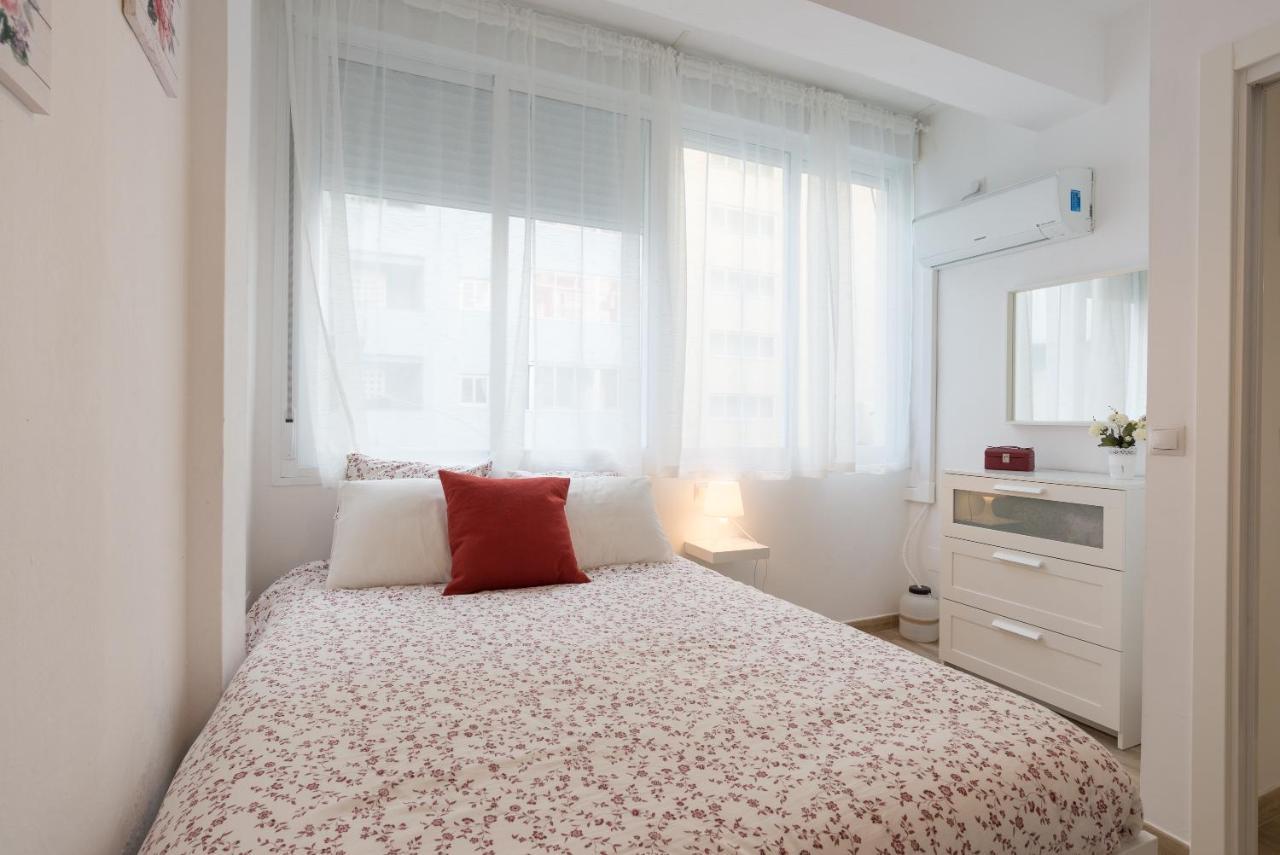 Malagasuite Front Beach Фуeнхирола Екстериор снимка